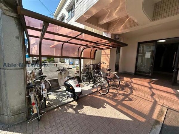 駐輪場