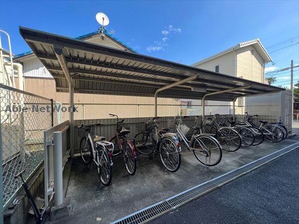 駐輪場