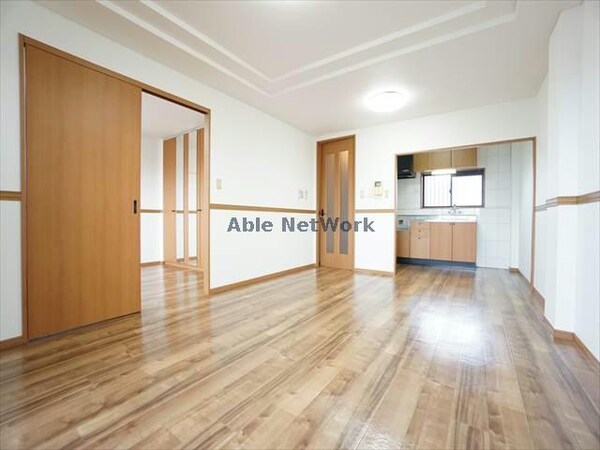 リビングダイニング(同型)