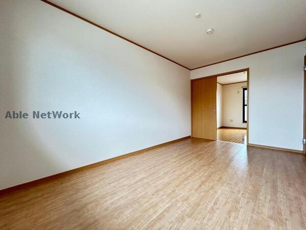 居室(※同型タイプです。（B103）)