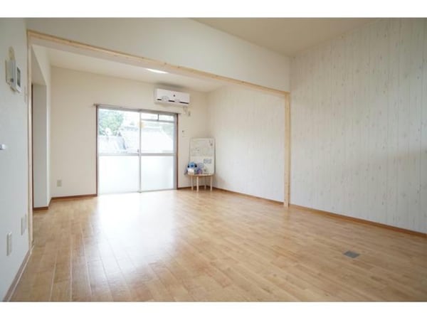 リビングダイニング(同型写真)