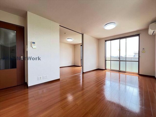 リビングダイニング