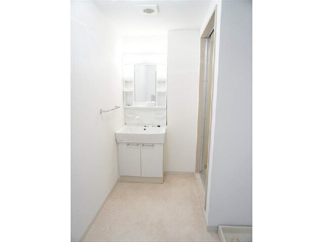 物件内観写真11　(洗面)