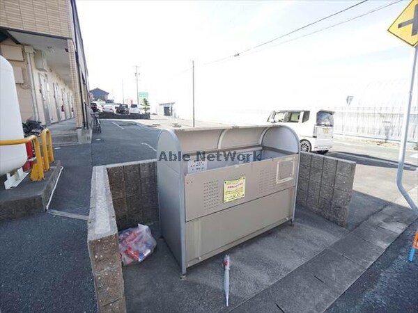 その他(ゴミ置き場)