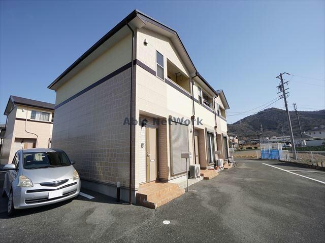 物件外観写真1　(弐番館)