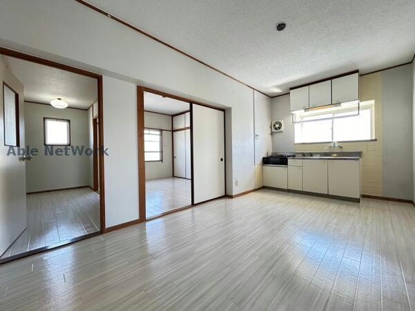 リビングダイニング