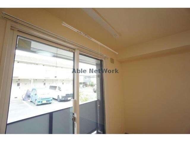 物件内観写真28　(同型)