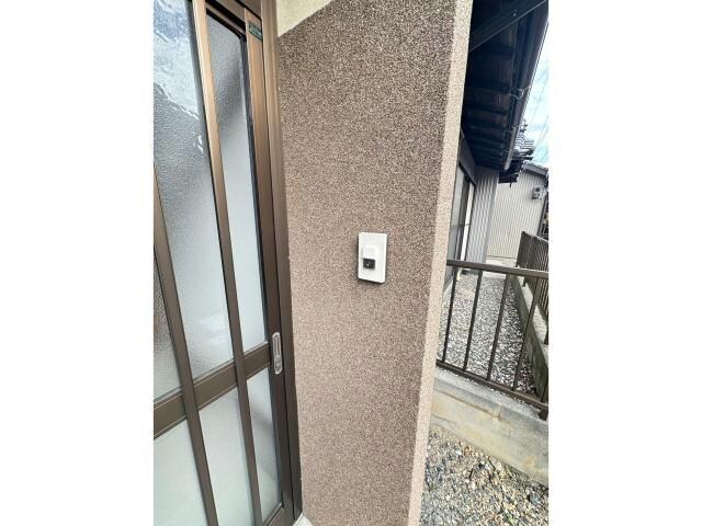 物件内観写真3　(チャイム)