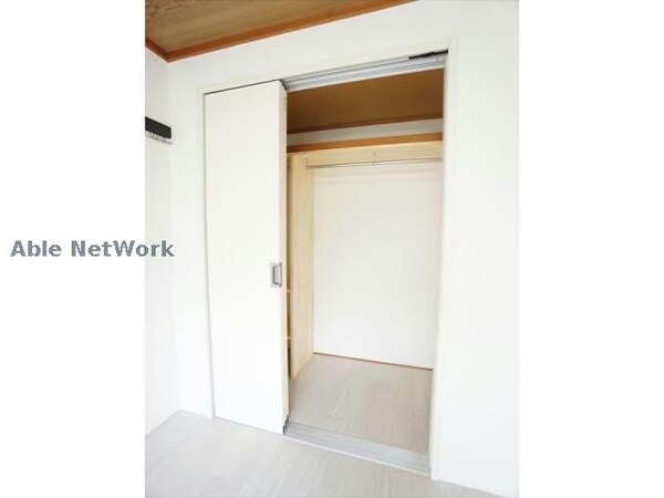 収納(同型写真)