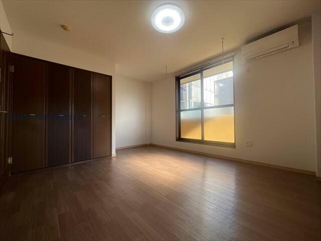 物件内観写真7　(同型　※写真は105号室)