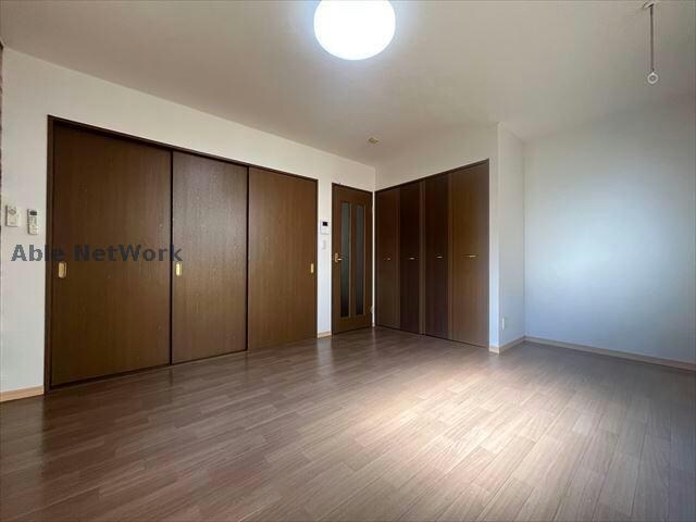 物件内観写真8　(同型　※写真は105号室)