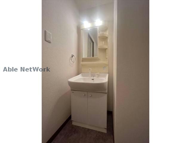 物件内観写真12　(同型　※写真は105号室)