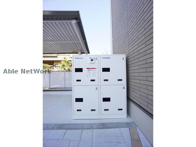 物件外観写真5　(宅配ボックス)