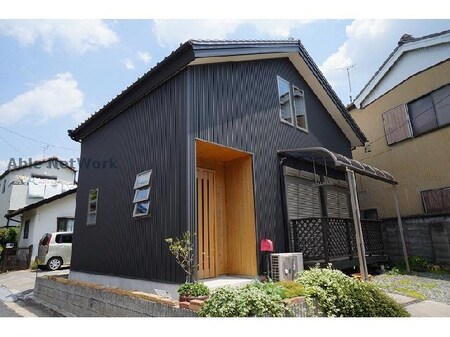 老松町貸家外観写真