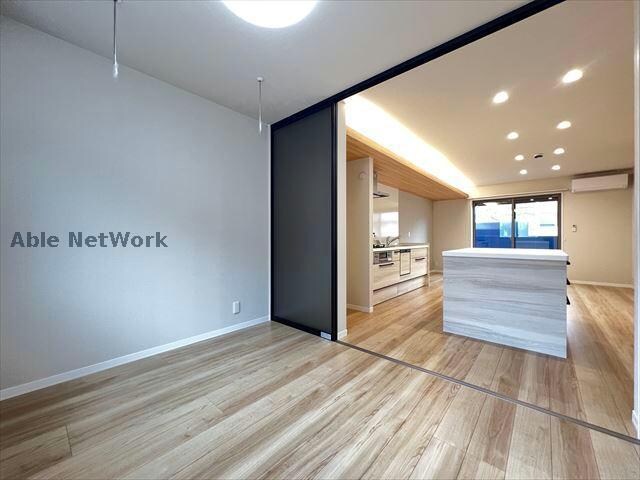 物件内観写真25　(※同型)