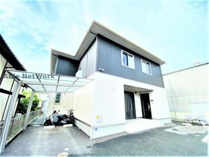 シャーメゾン春日外観写真