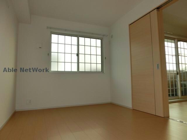 物件内観写真3　(※同型・現況優先)