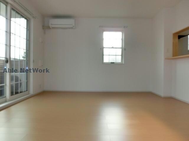 物件内観写真5　(※同型・現況優先)