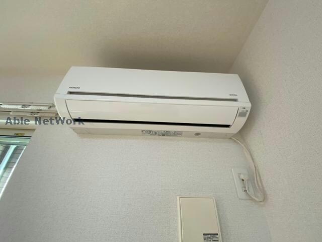 物件内観写真8　(※同型反転　現況優先)