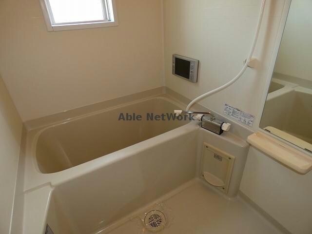 物件内観写真4　(同型タイプ　現況優先)