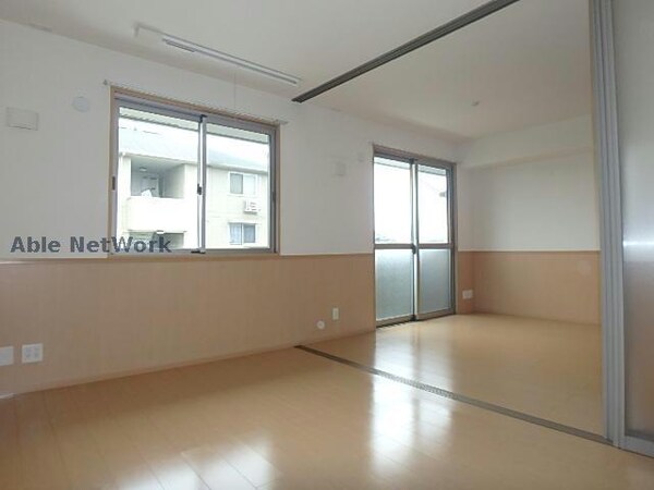 リビングダイニング(※同型反転・現況優先)