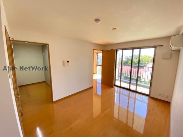 リビングダイニング