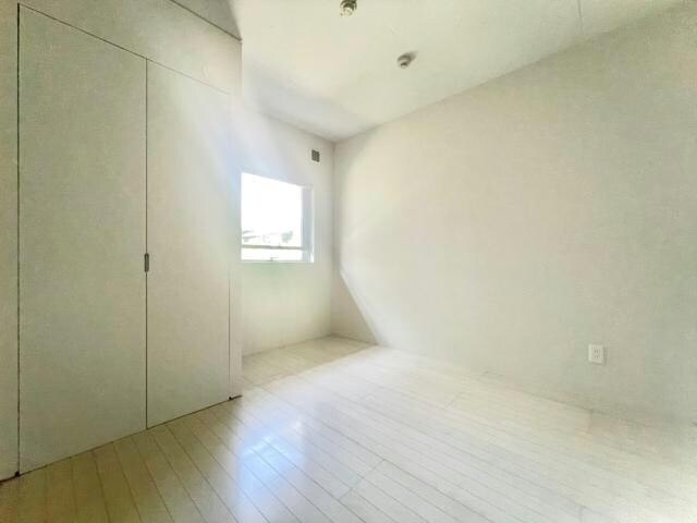 物件内観写真6　(同型　現況優先)