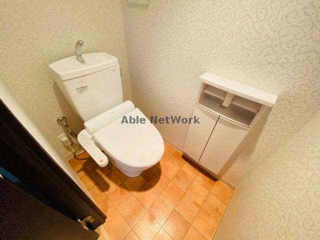 物件内観写真8　(同型反転　現況優先)