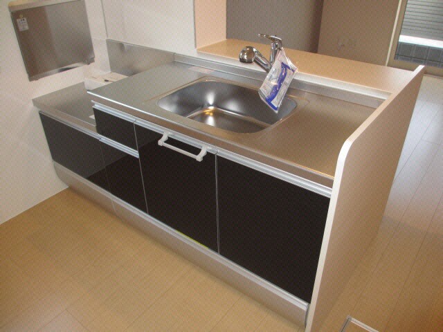 物件内観写真7　(同型モデル・現況優先)