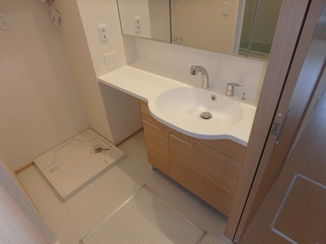 物件内観写真9　(同型モデル・現況優先)