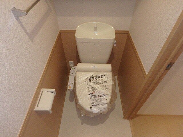 物件内観写真10　(同型モデル・現況優先)