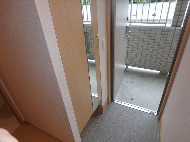 物件内観写真13　(同型モデル・現況優先)