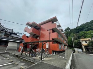 ロイヤルマンション外観写真