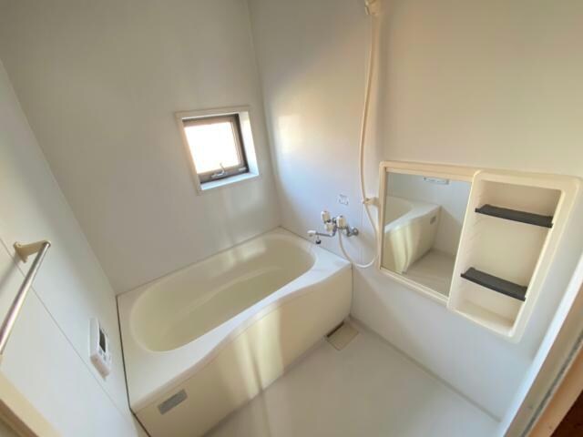 物件内観写真10　(反転モデル)