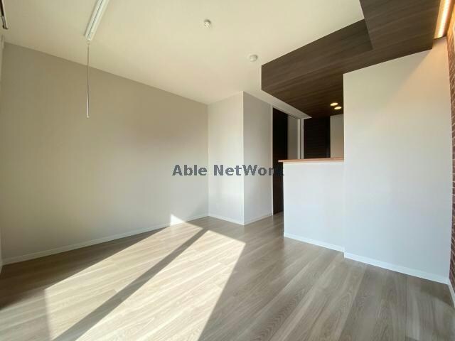 物件内観写真3　(同型タイプ)