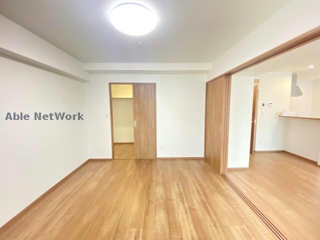 物件内観写真7　(※同型タイプ　現況優先)