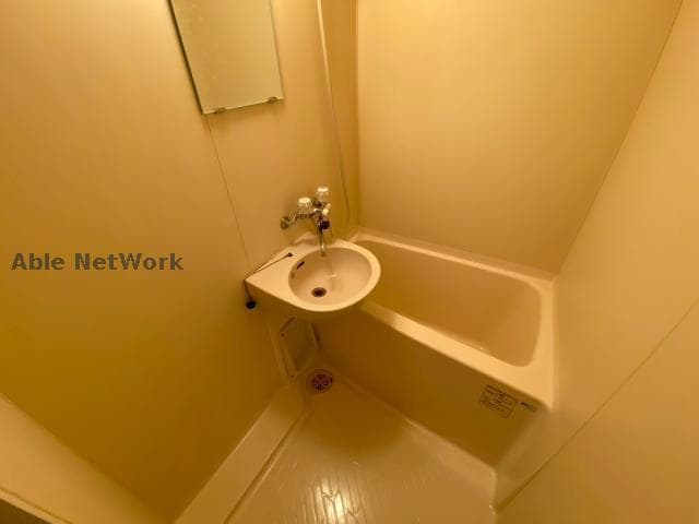 物件内観写真7　(※同型　現況優先)