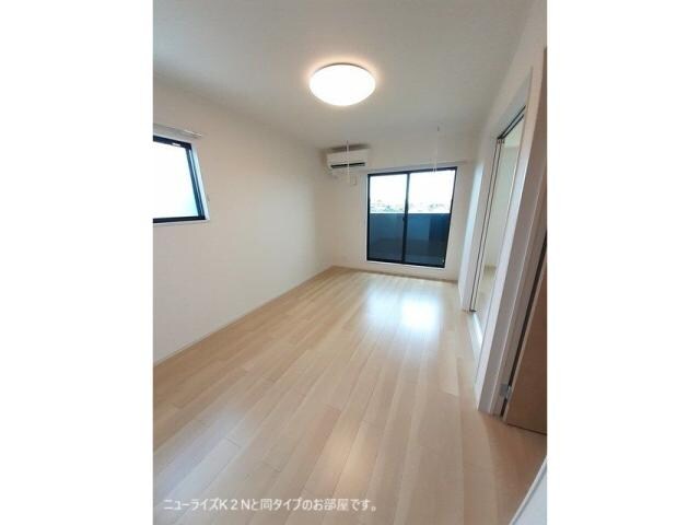 物件内観写真2　(同型タイプ・現況優先)