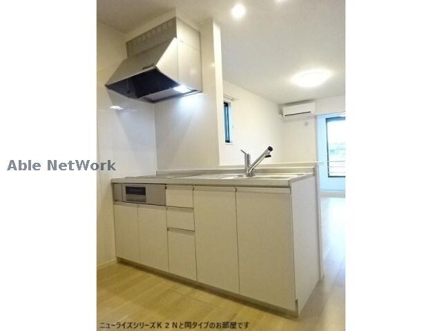 物件内観写真3　(同型タイプ・現況優先)