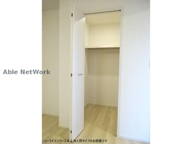 物件内観写真6　(同型タイプ・現況優先)