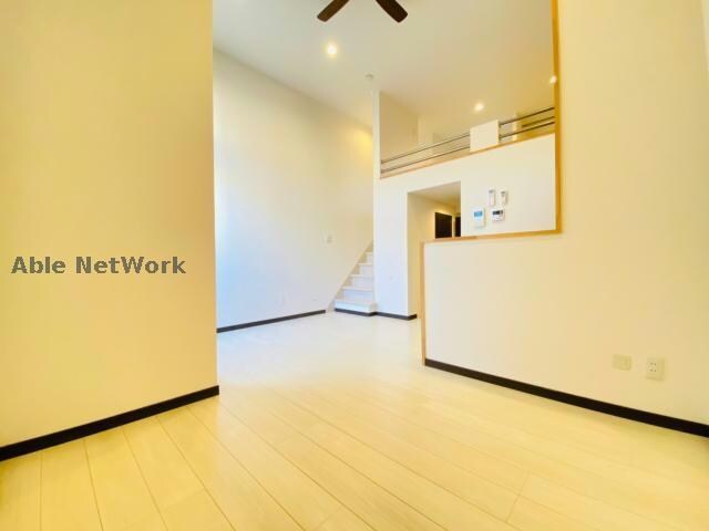 物件内観写真6　(※同型反転　現況優先)