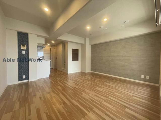 物件内観写真2　(同型タイプ　現況優先)