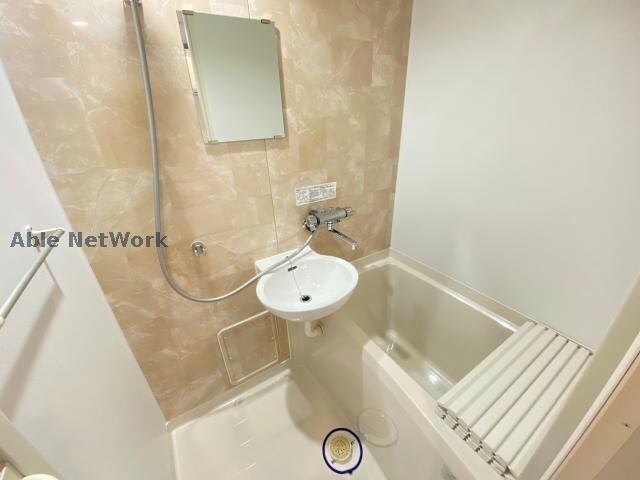 物件内観写真4　(※同型タイプ　現況優先)