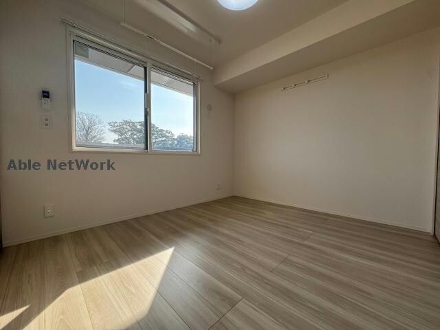 物件内観写真11　(※同型・現況優先)