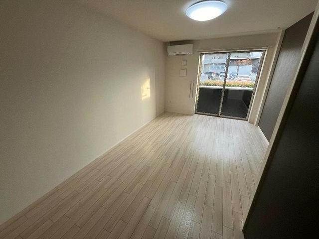 物件内観写真6　(同型　現況優先)