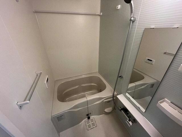 物件内観写真10　(同型　現況優先)