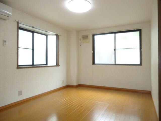 物件内観写真9　(別室参考写真)