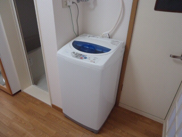物件内観写真9　(洗濯機付き)
