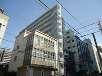 ディナミスの外観写真