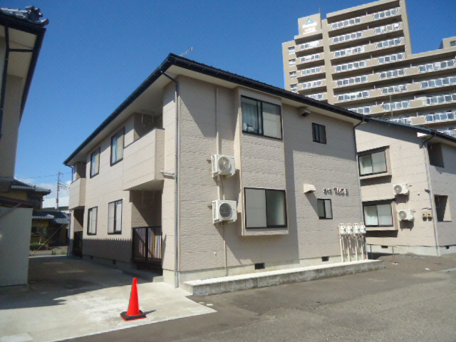 カーサマルワB棟
